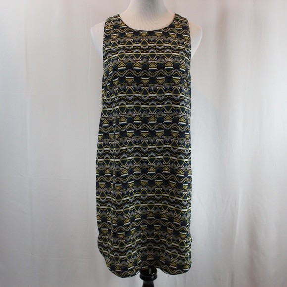H&M Dresses & Skirts - 💚5/$25 H&M Sleeveless Patterned Shift Dress Size 6